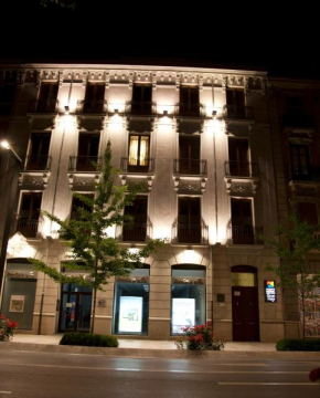 Отель BiBo Suites Gran Vía  Гренада